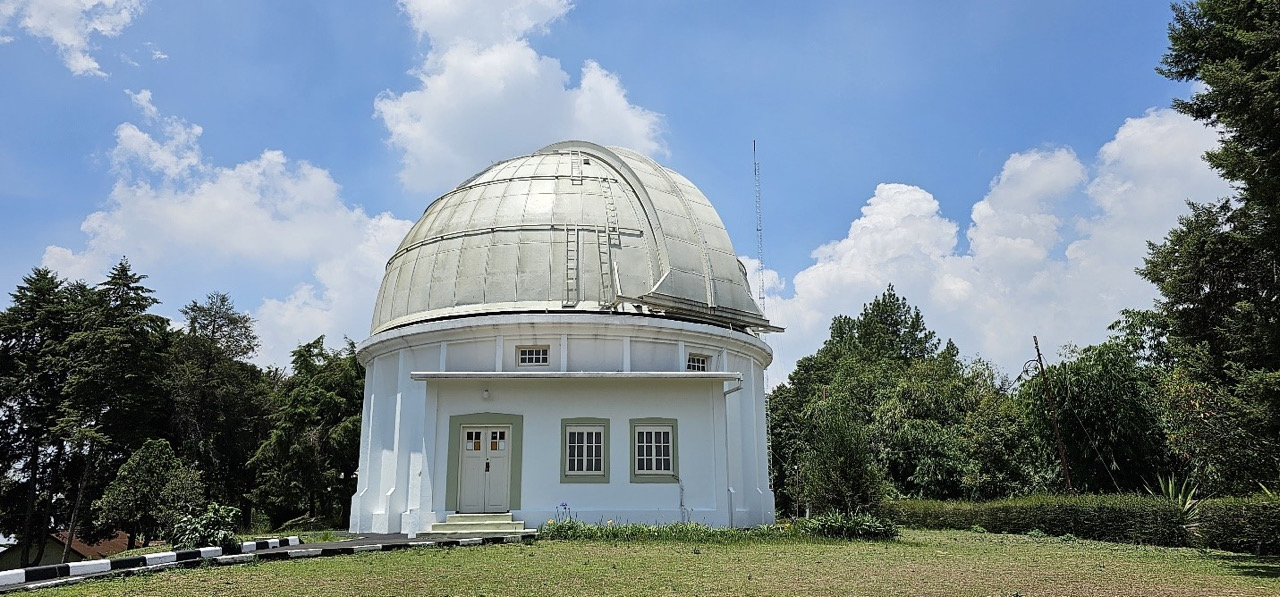 Sedih Lampu Sorot Bikin Obsevatorium Bosscha Lumpuh